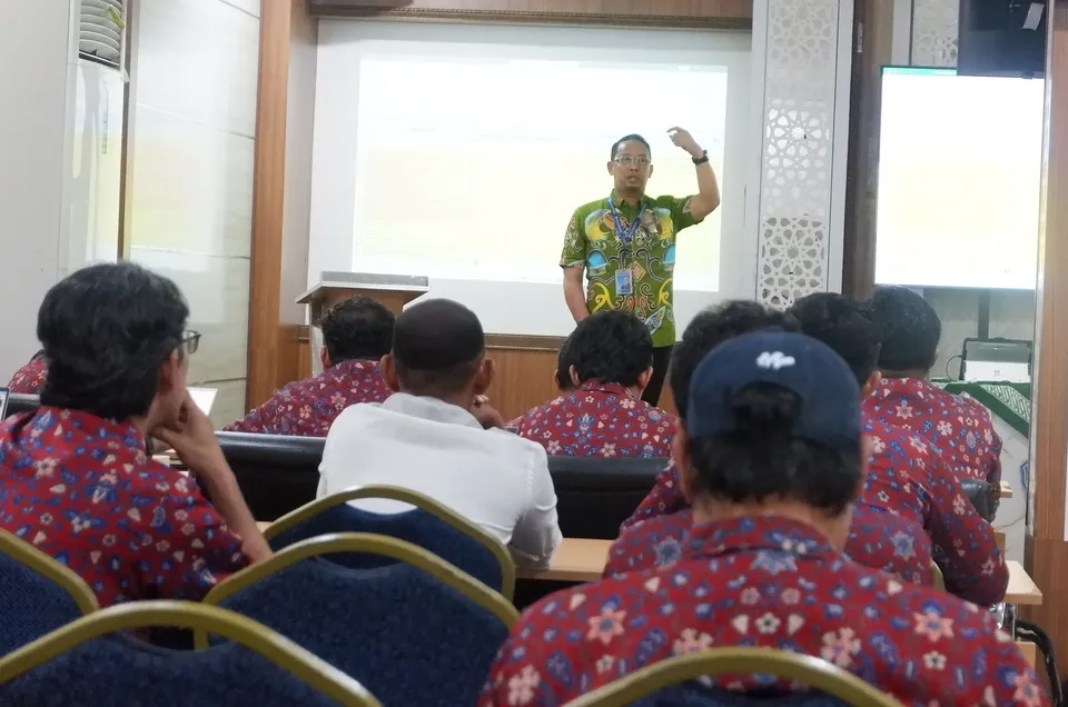 Asesor LAMDIK Prof. Erwin Akib